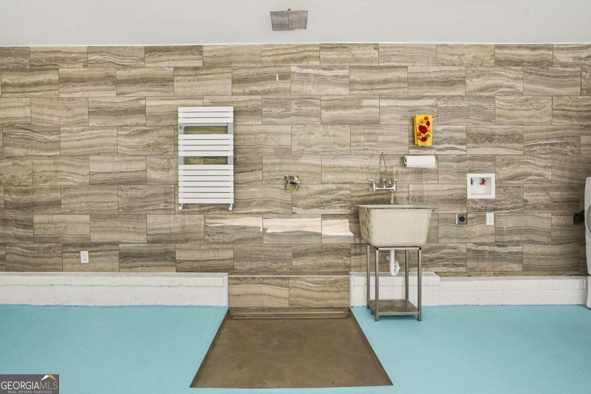 2102 Fisher Trail Atlanta - 28
