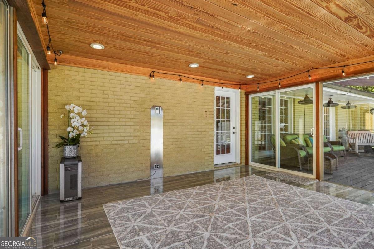 2102 Fisher Trail Atlanta - 30
