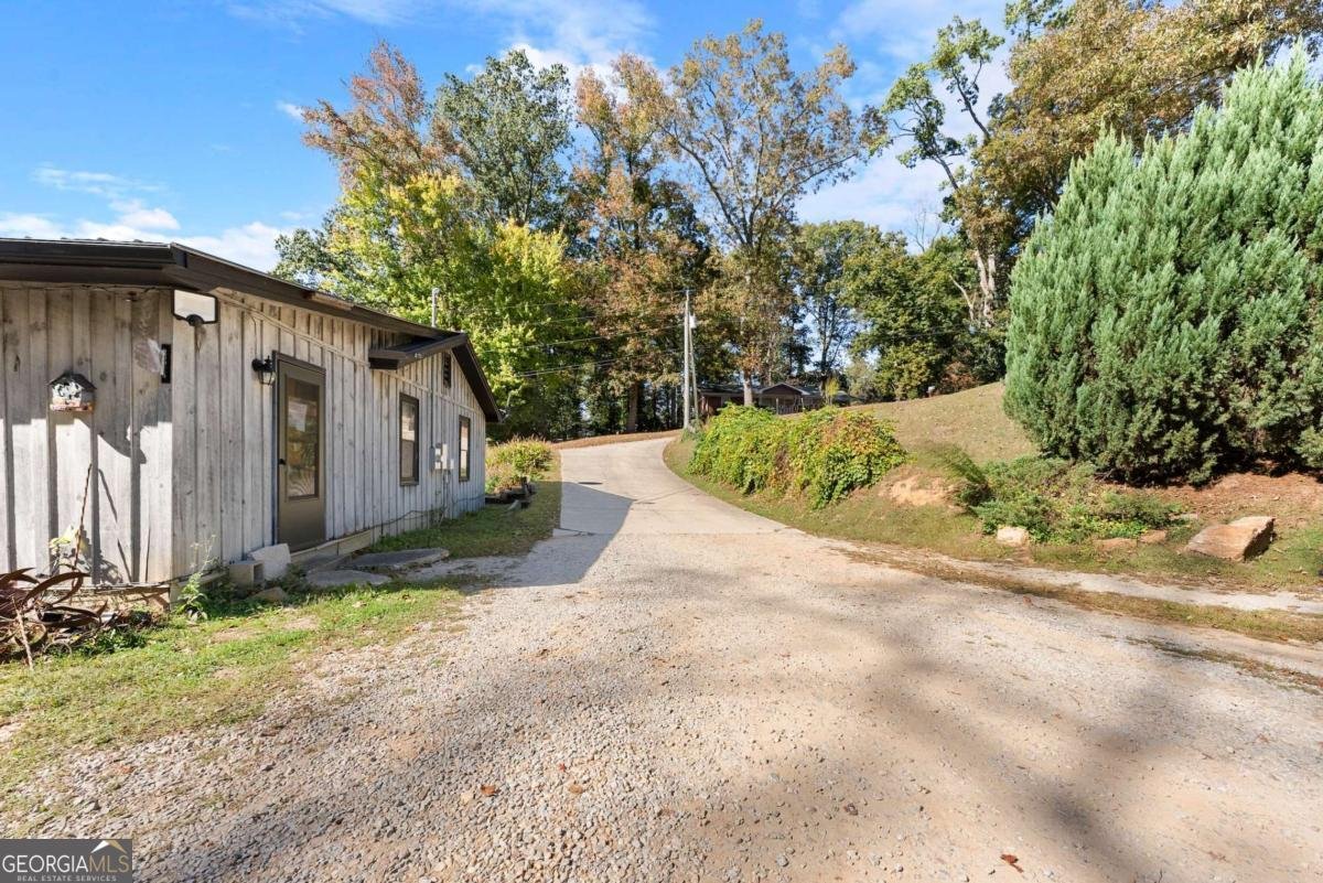 221 Shallowford Drive Gainesville - 31