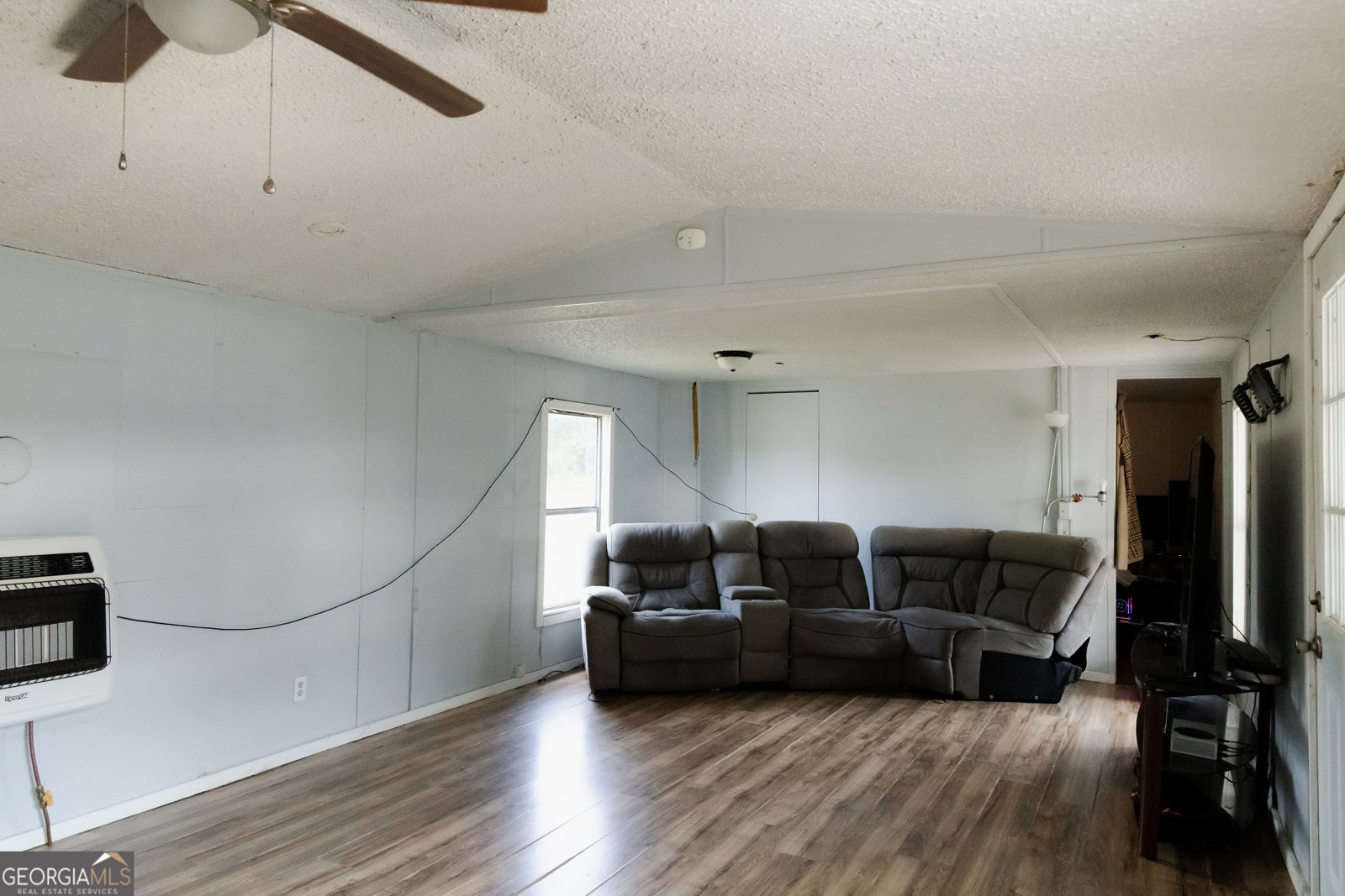 21 Clubhouse Drive White - 8