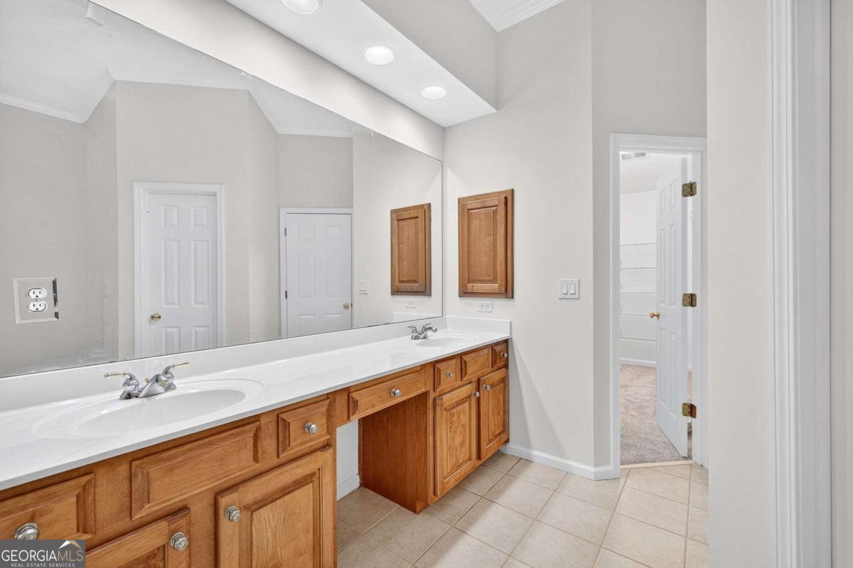 498 Vinings Estates Drive Mableton - 17