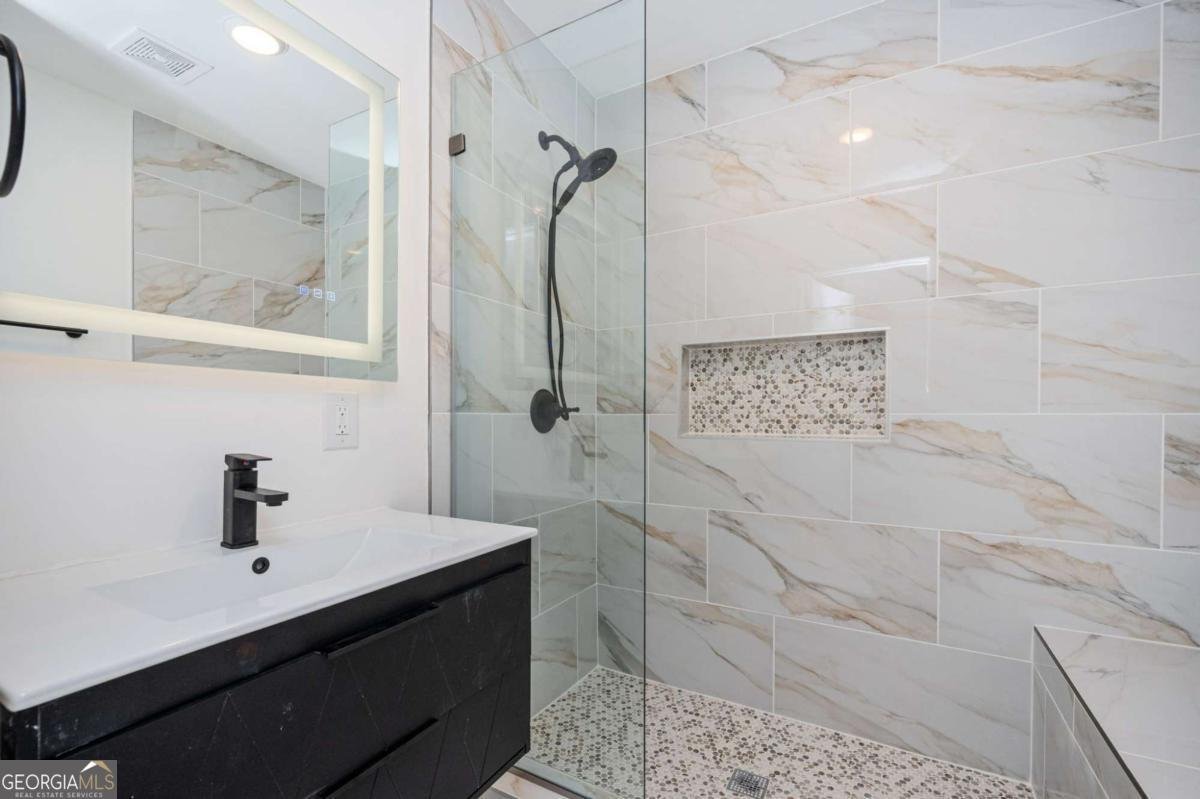 419 Mount Zion Road Hapeville - 24