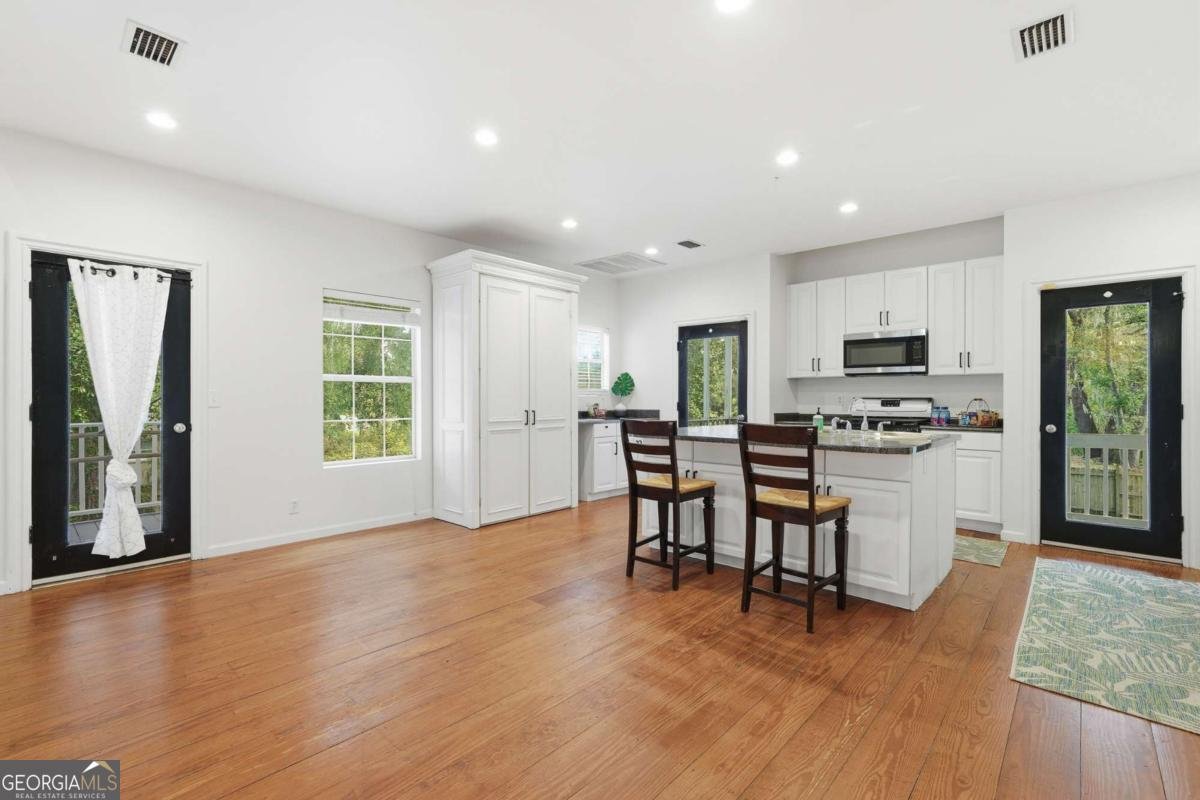 3500 Dolphin Street Brunswick - 21