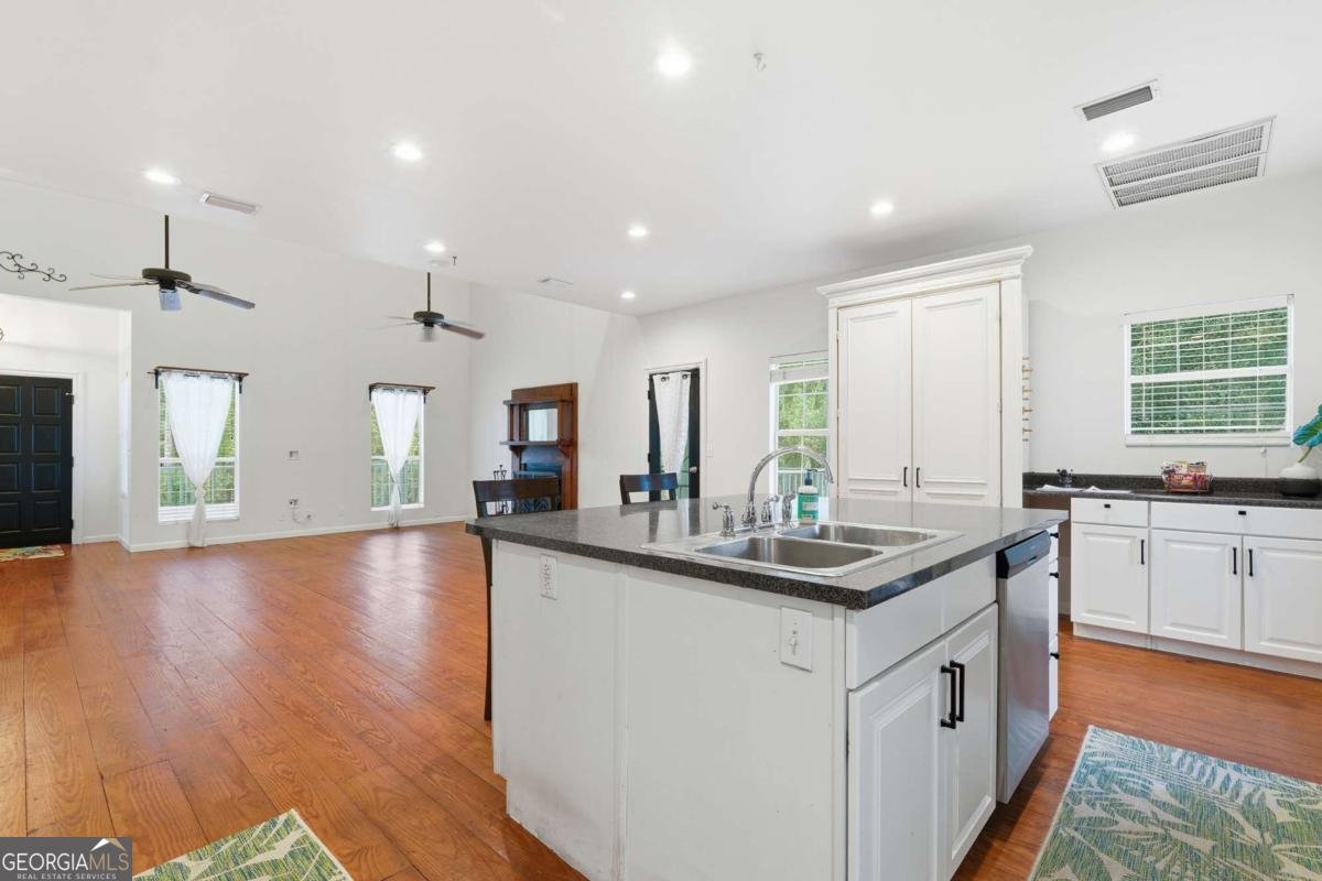 3500 Dolphin Street Brunswick - 24