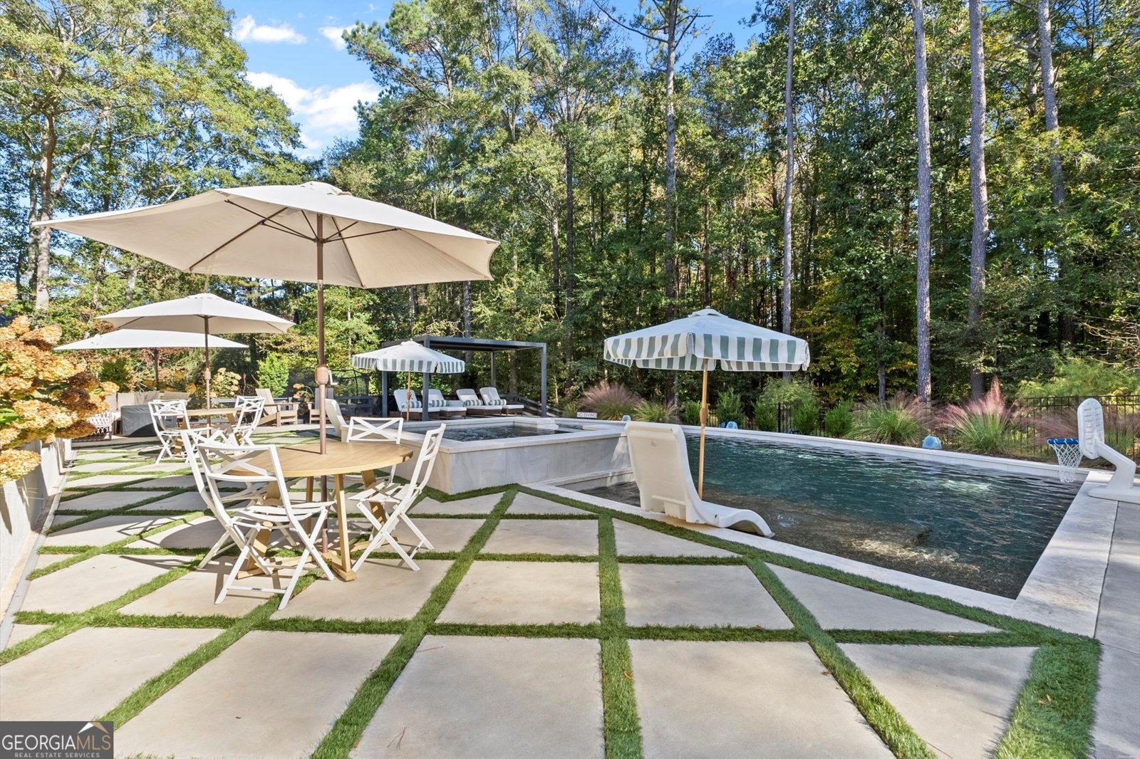 370 Woodcreek Lane Fayetteville - 74