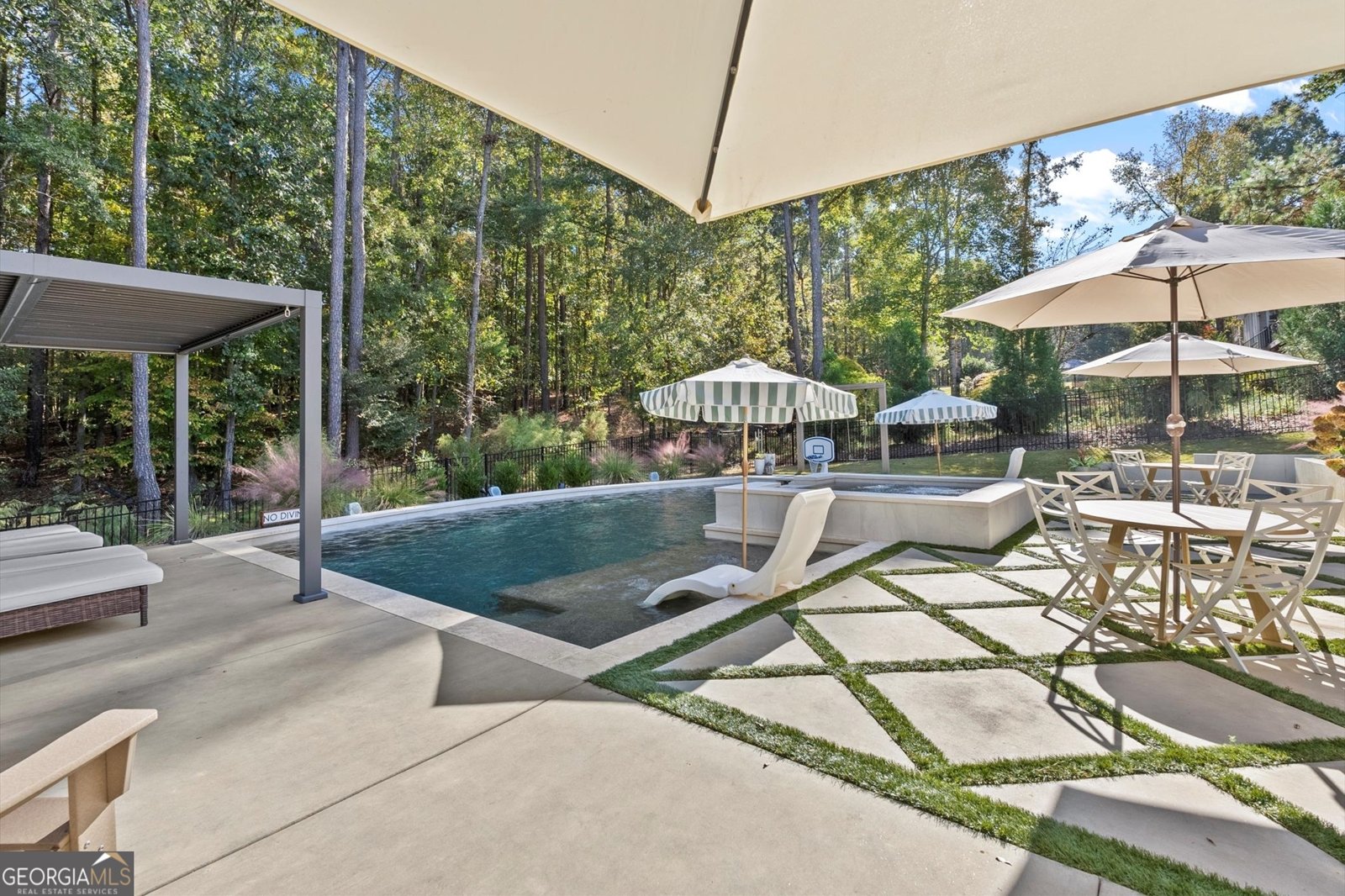 370 Woodcreek Lane Fayetteville - 79