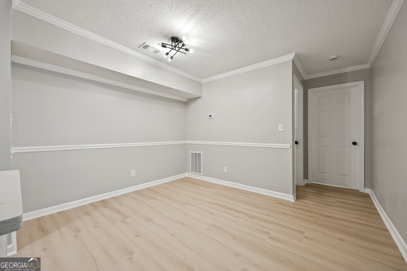 211 Cobblestone Trail Avondale Estates - 10