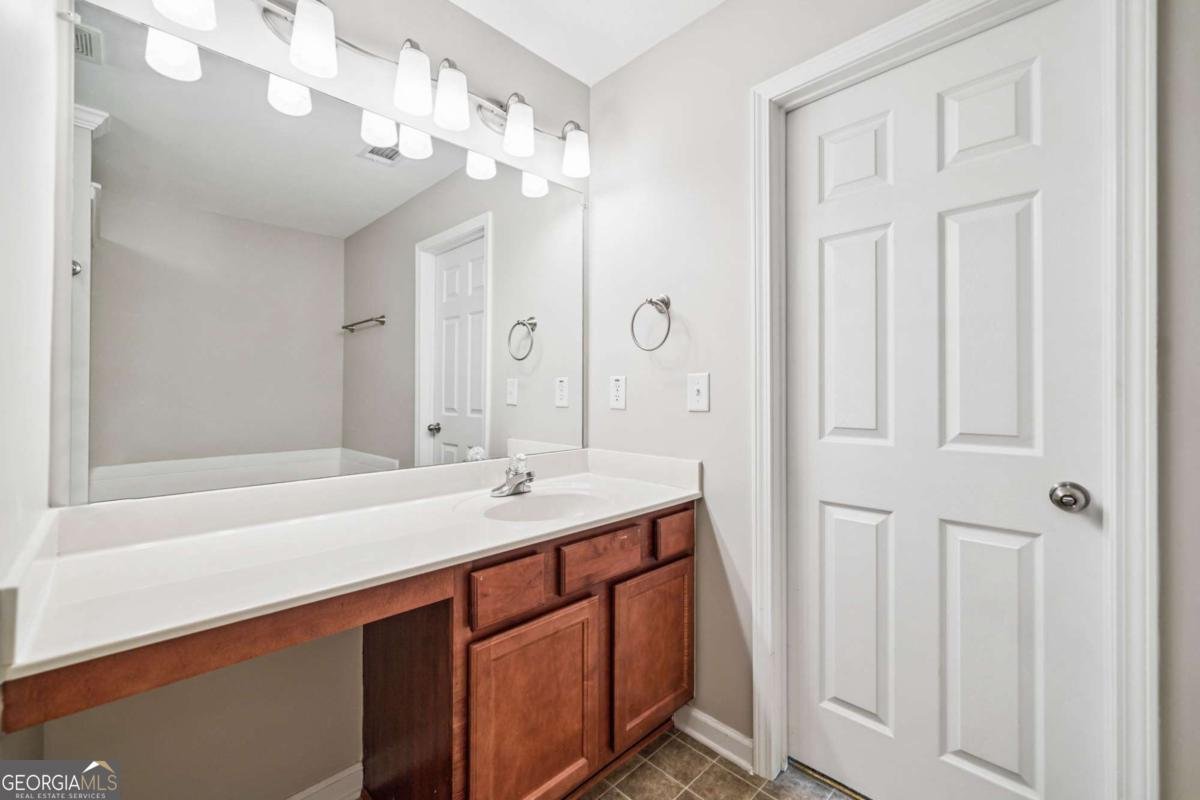 1959 Lakeshore Overlook Circle Kennesaw - 27