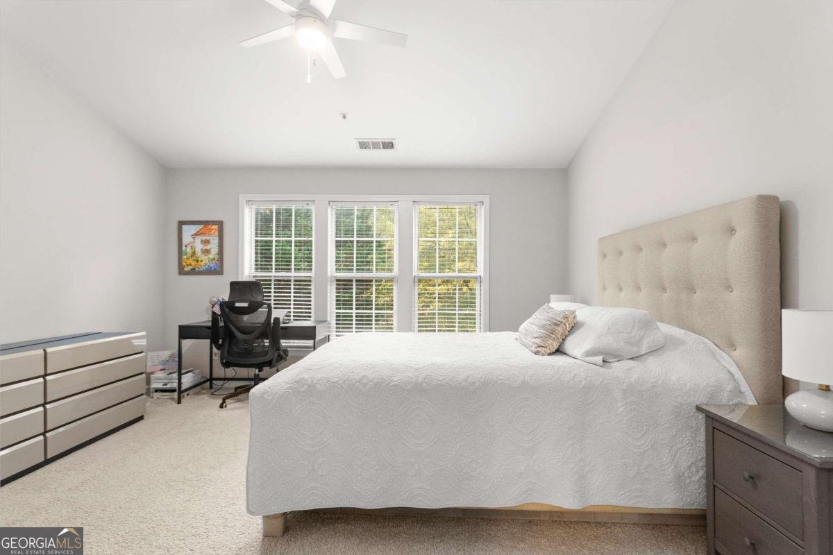 283 Regent Square Woodstock - 17