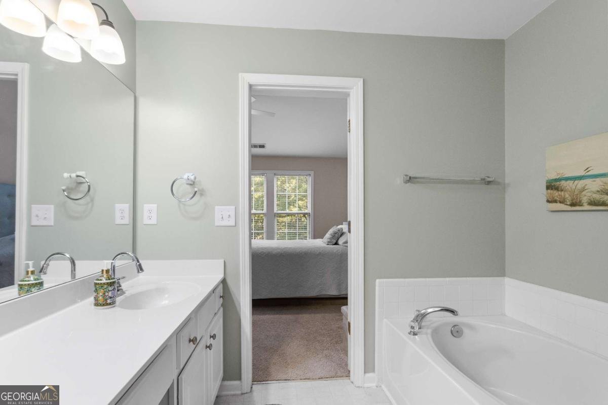 283 Regent Square Woodstock - 19