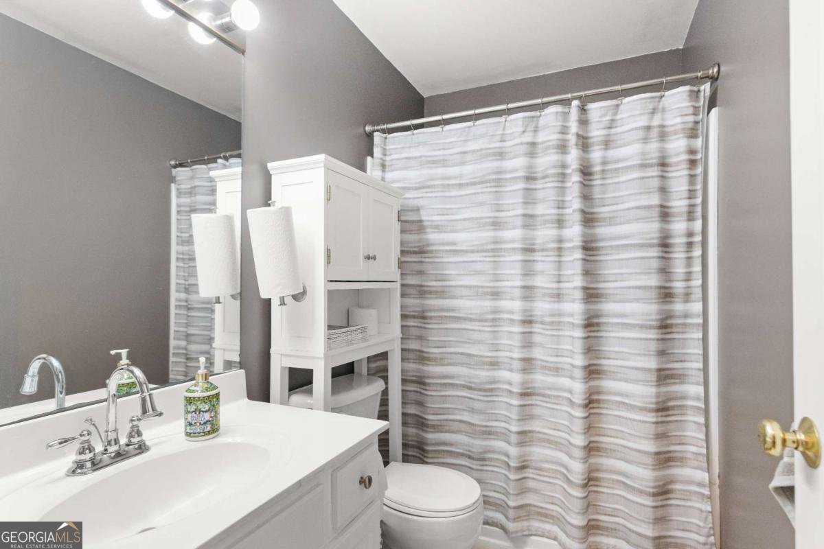 283 Regent Square Woodstock - 24