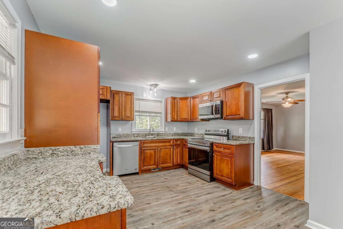 413 Blackberry Lane Lindale - 4