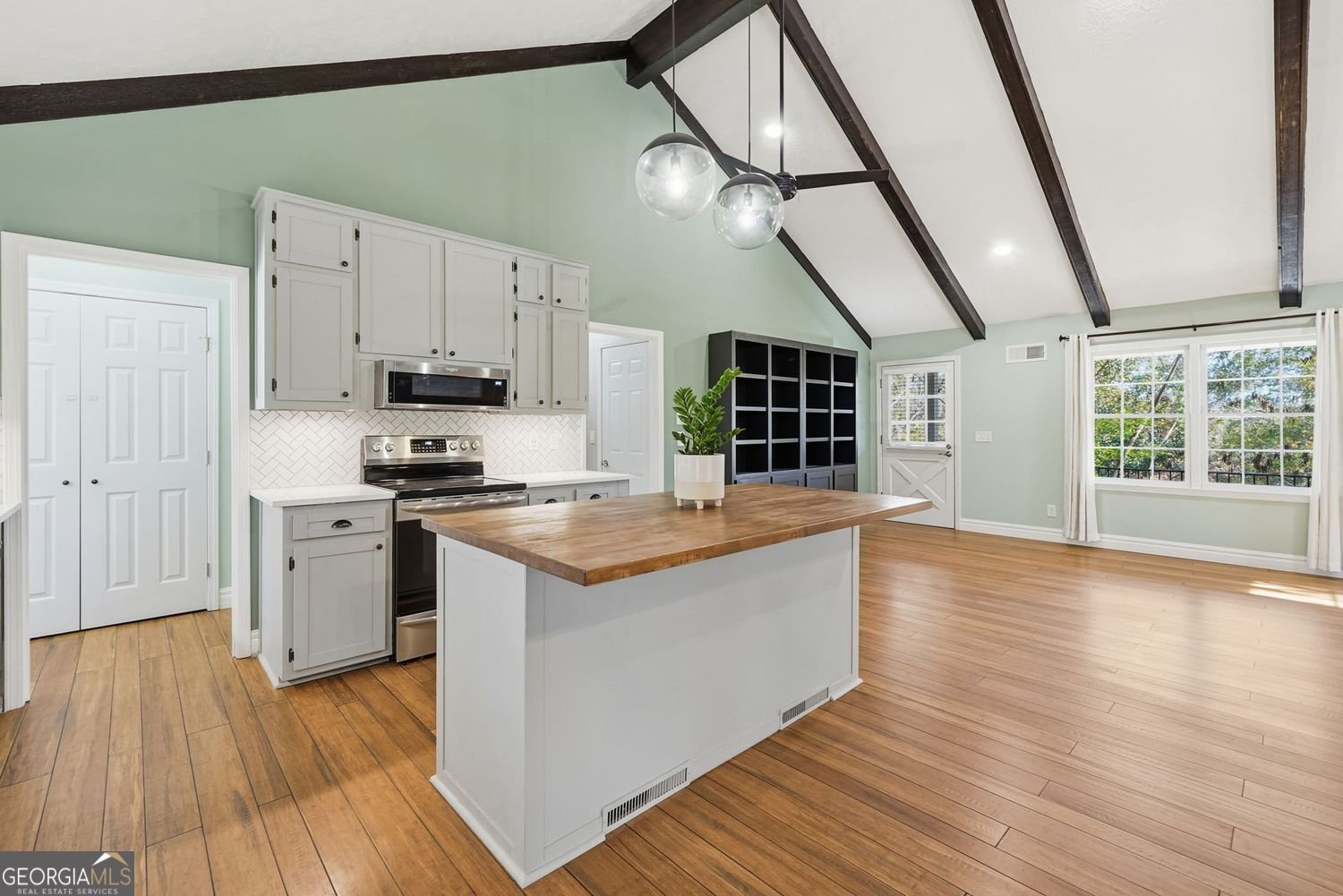 5833 Little Mountain Drive Ellenwood - 2