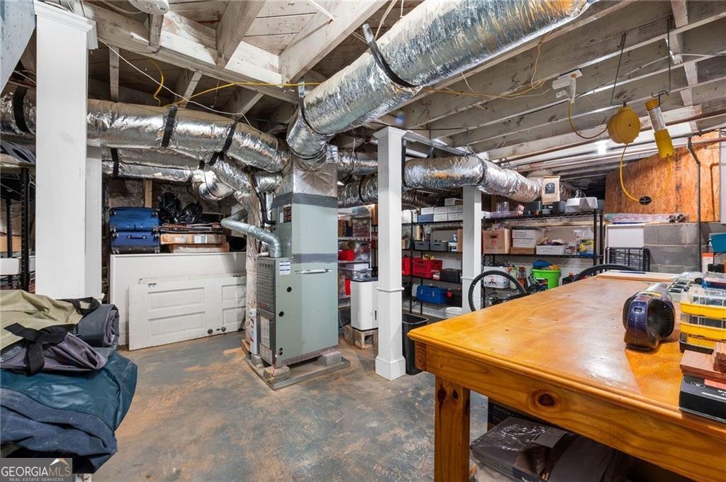 2058 Lyle Avenue College Park - 34