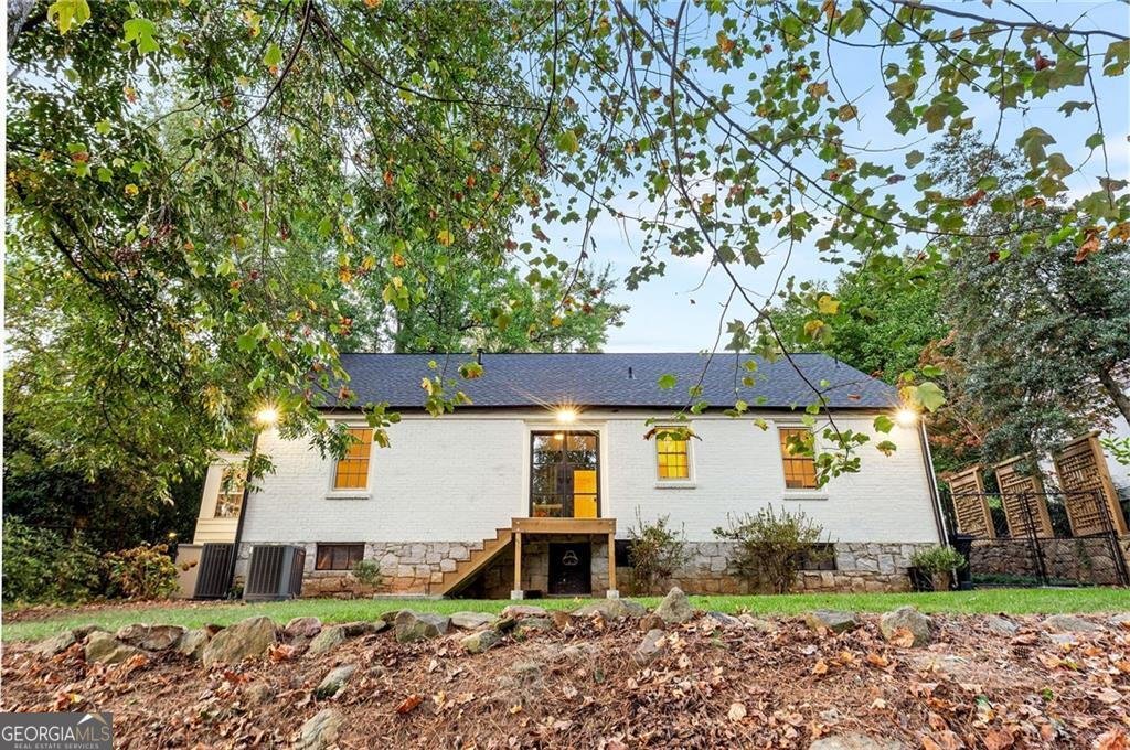 2058 Lyle Avenue College Park - 41