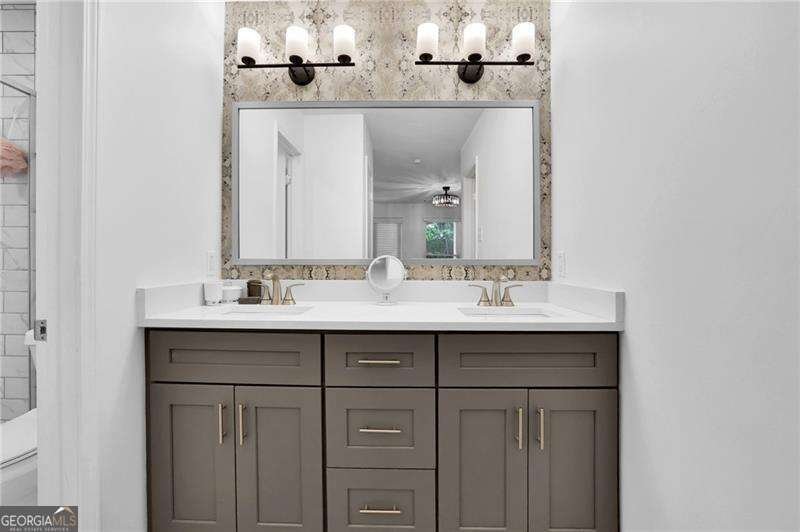 3113 Lake Pointe Circle Roswell - 2