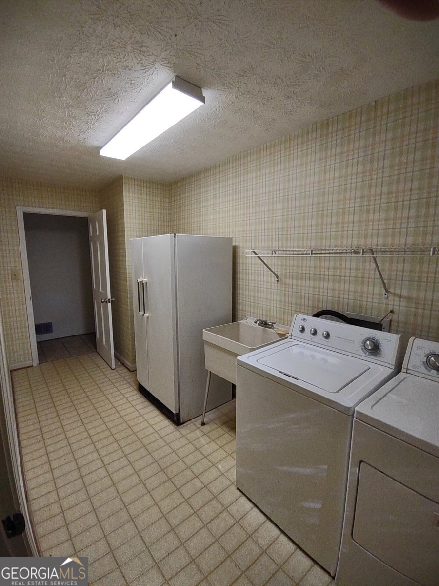 729 Highway 92 Fayetteville - 12