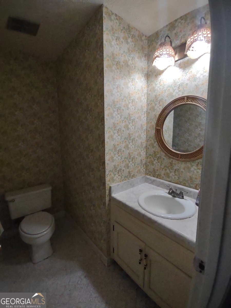 729 Highway 92 Fayetteville - 13