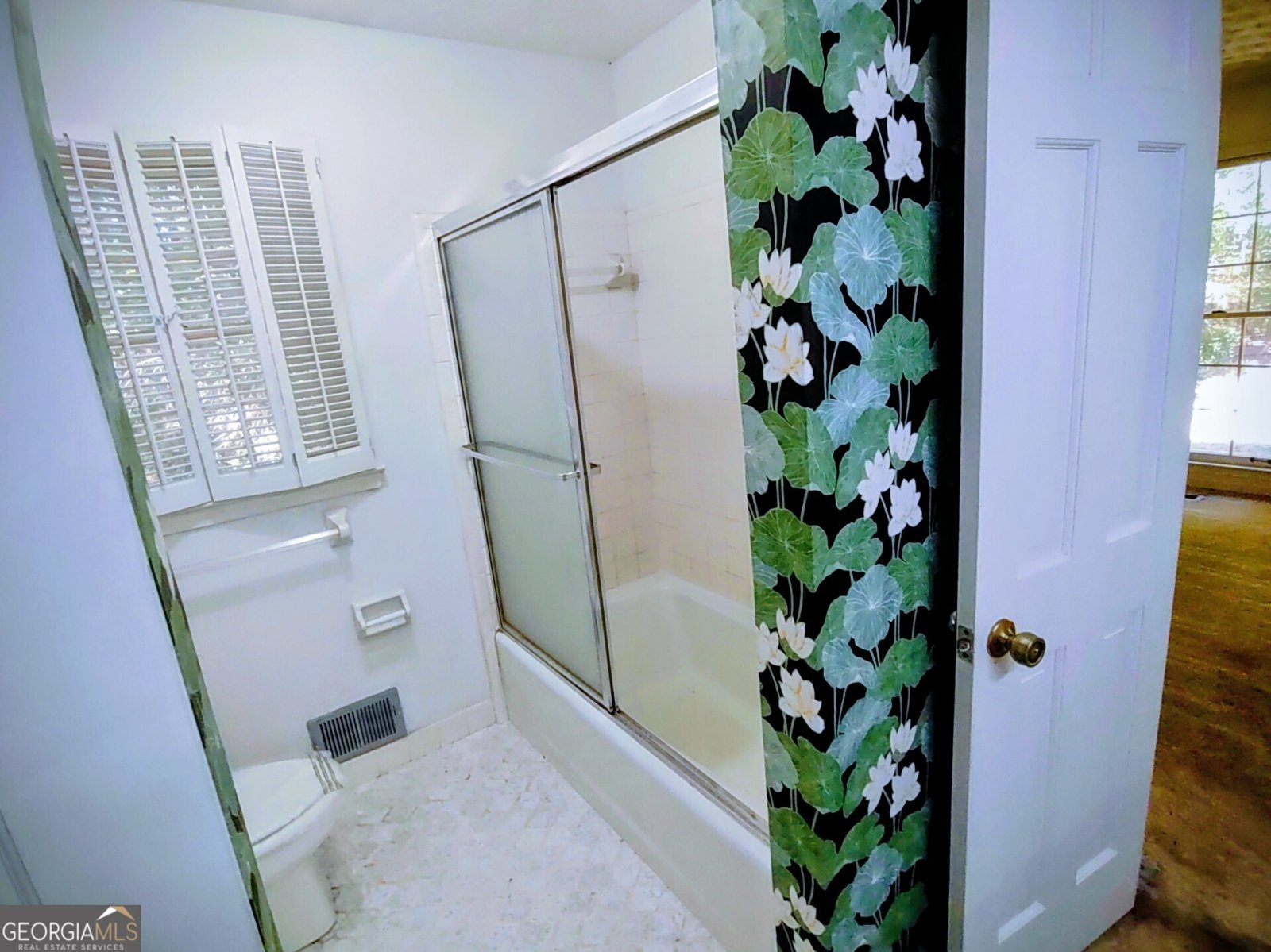 729 Highway 92 Fayetteville - 16