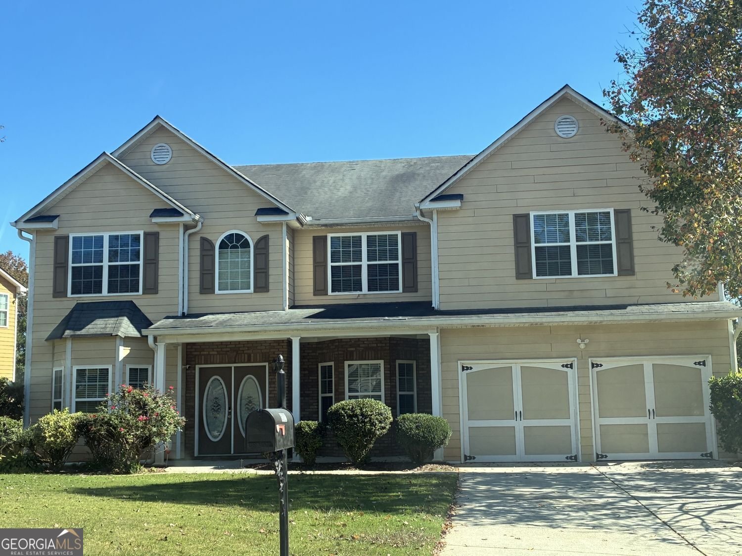 6022 Southbend Court Douglasville - 1