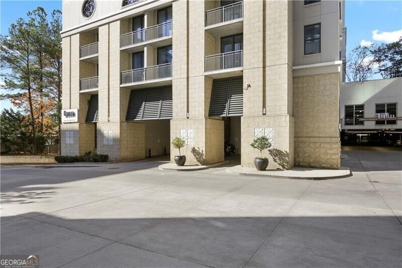 3040 Peachtree Road Atlanta - 44