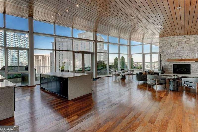 3325 PIEDMONT Road Atlanta - 26