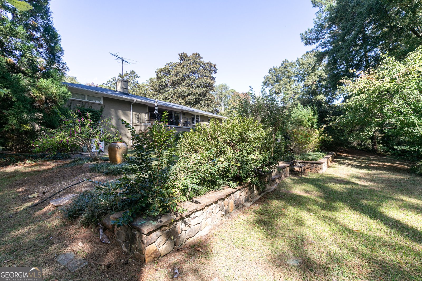 140 Spring Drive Roswell - 3