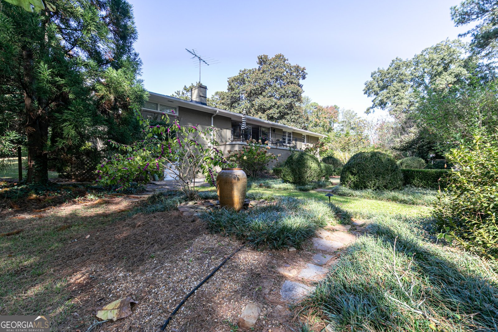 140 Spring Drive Roswell - 45