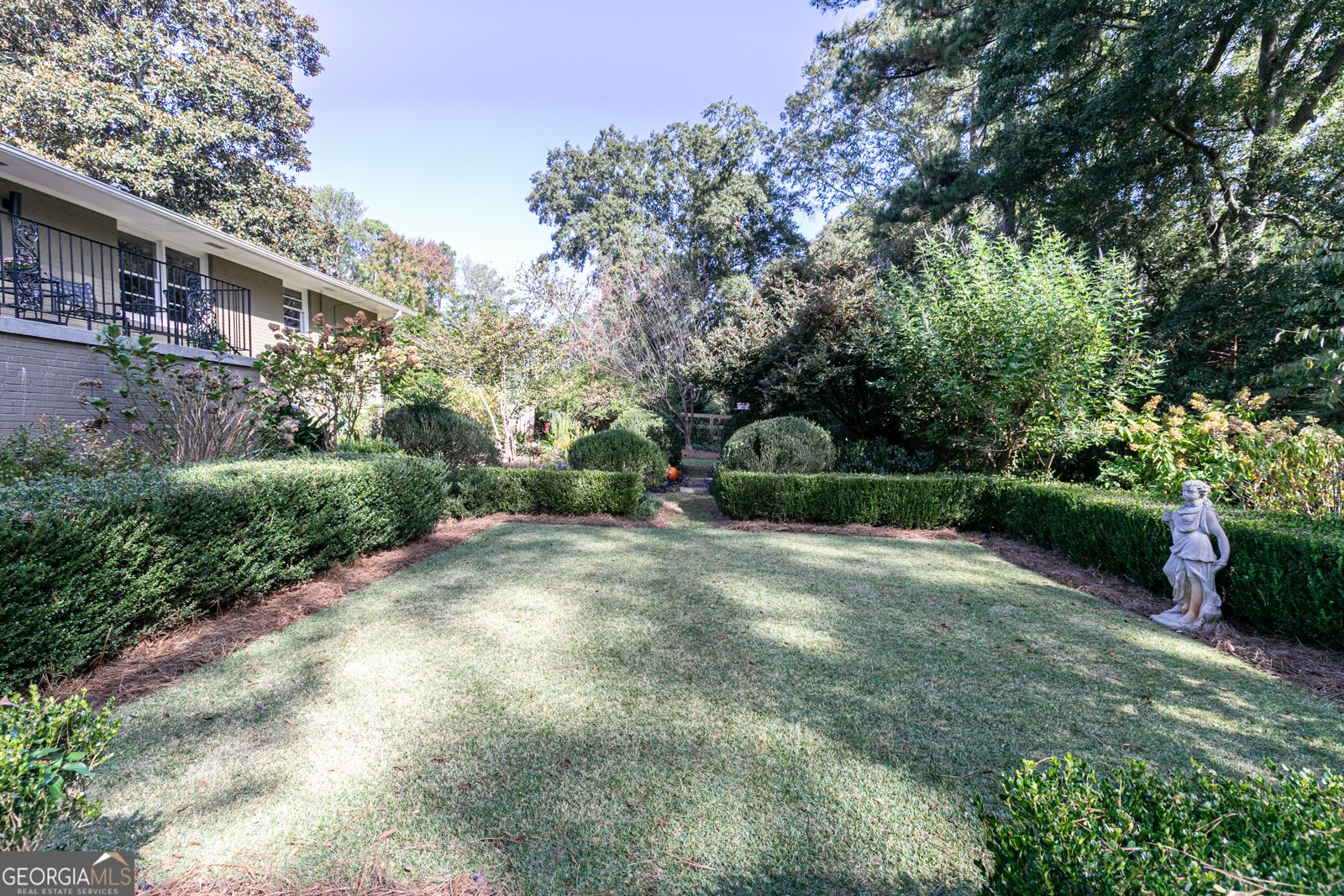 140 Spring Drive Roswell - 6