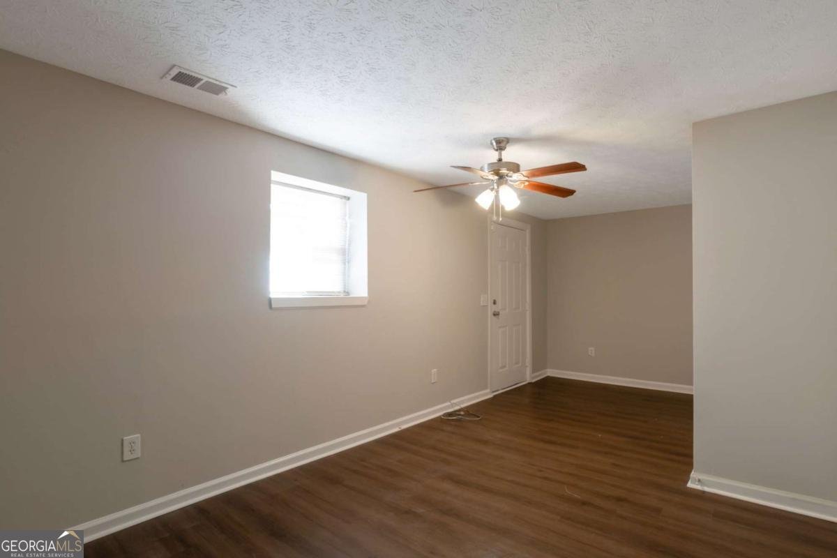 1314 Stoneleigh Way Stone Mountain - 16