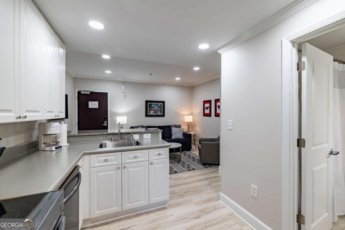 250 Broad Street Athens - 10