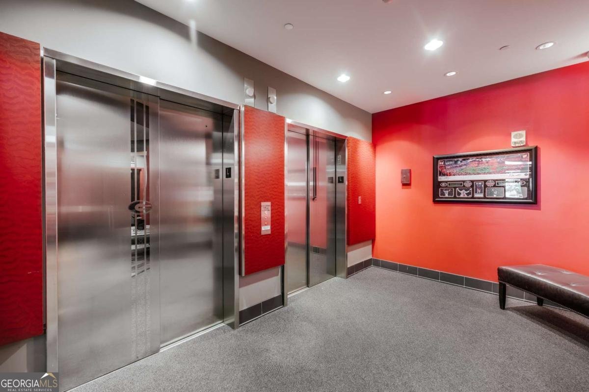 250 Broad Street Athens - 28