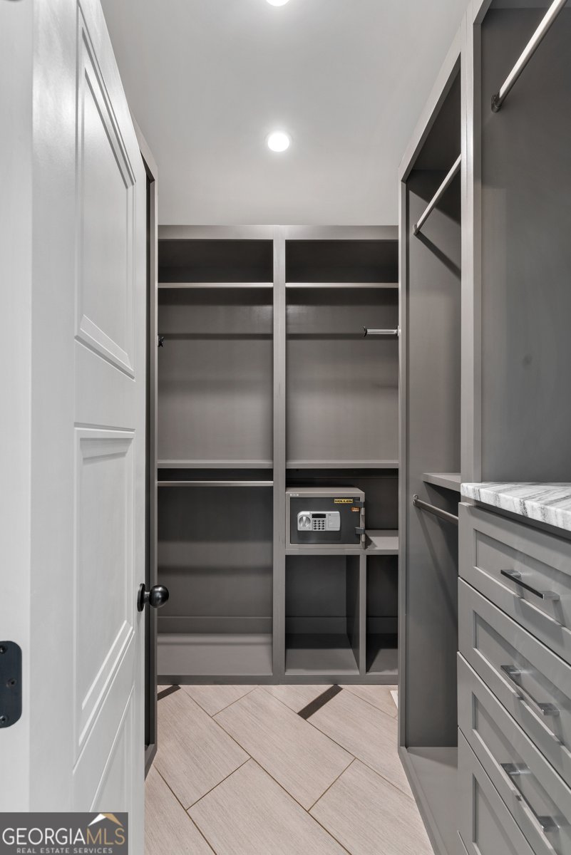 9950 Farmbrook Lane Johns Creek - 51