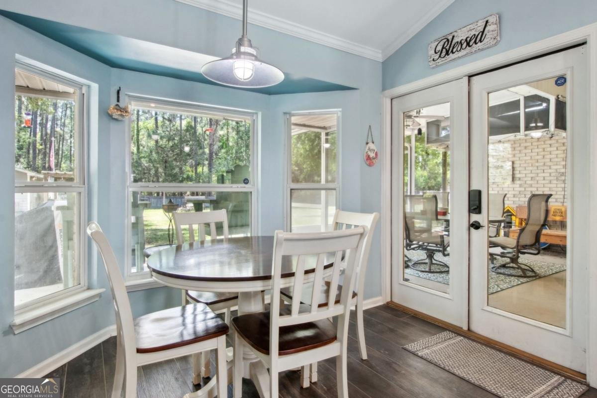 100 Longwood Road St. Marys - 13