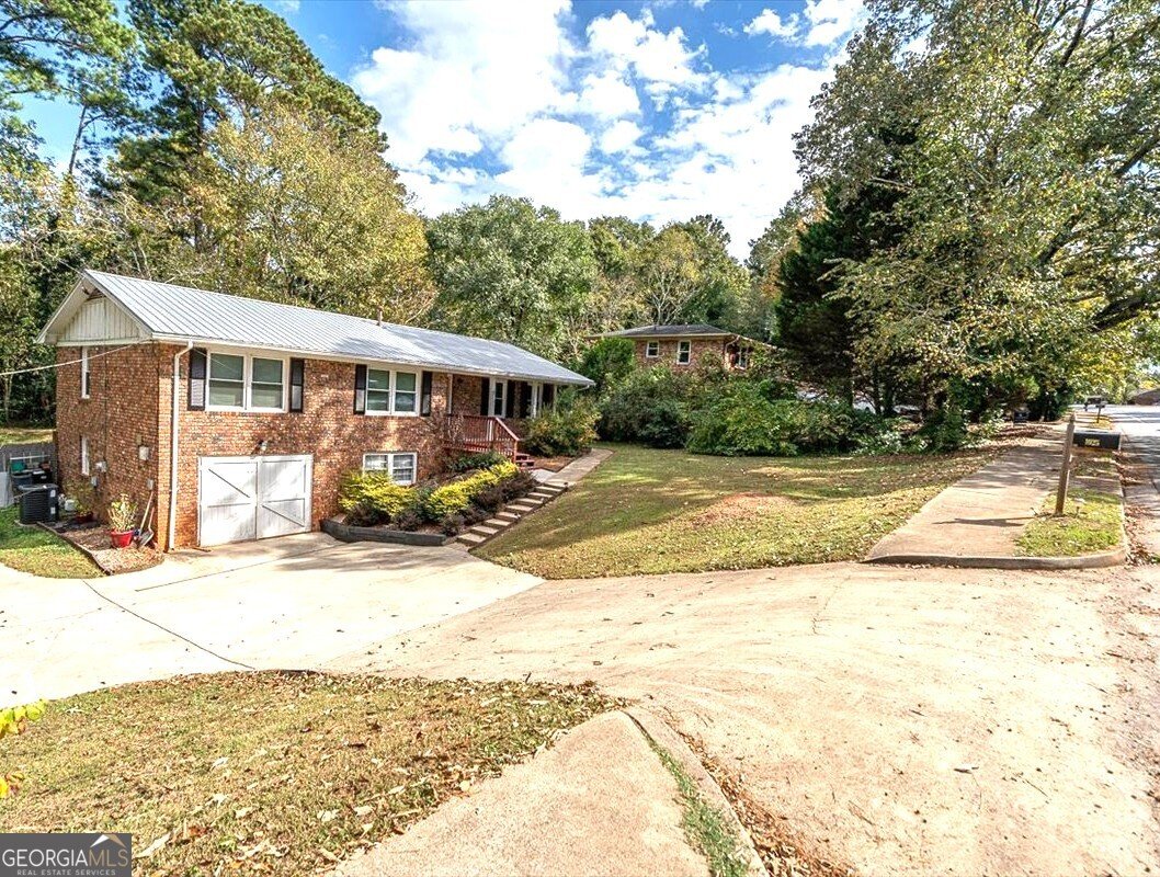 1025 College Station Road Athens - 44