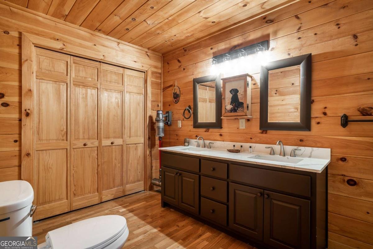 357 Skyline Drive Cherry Log - 12