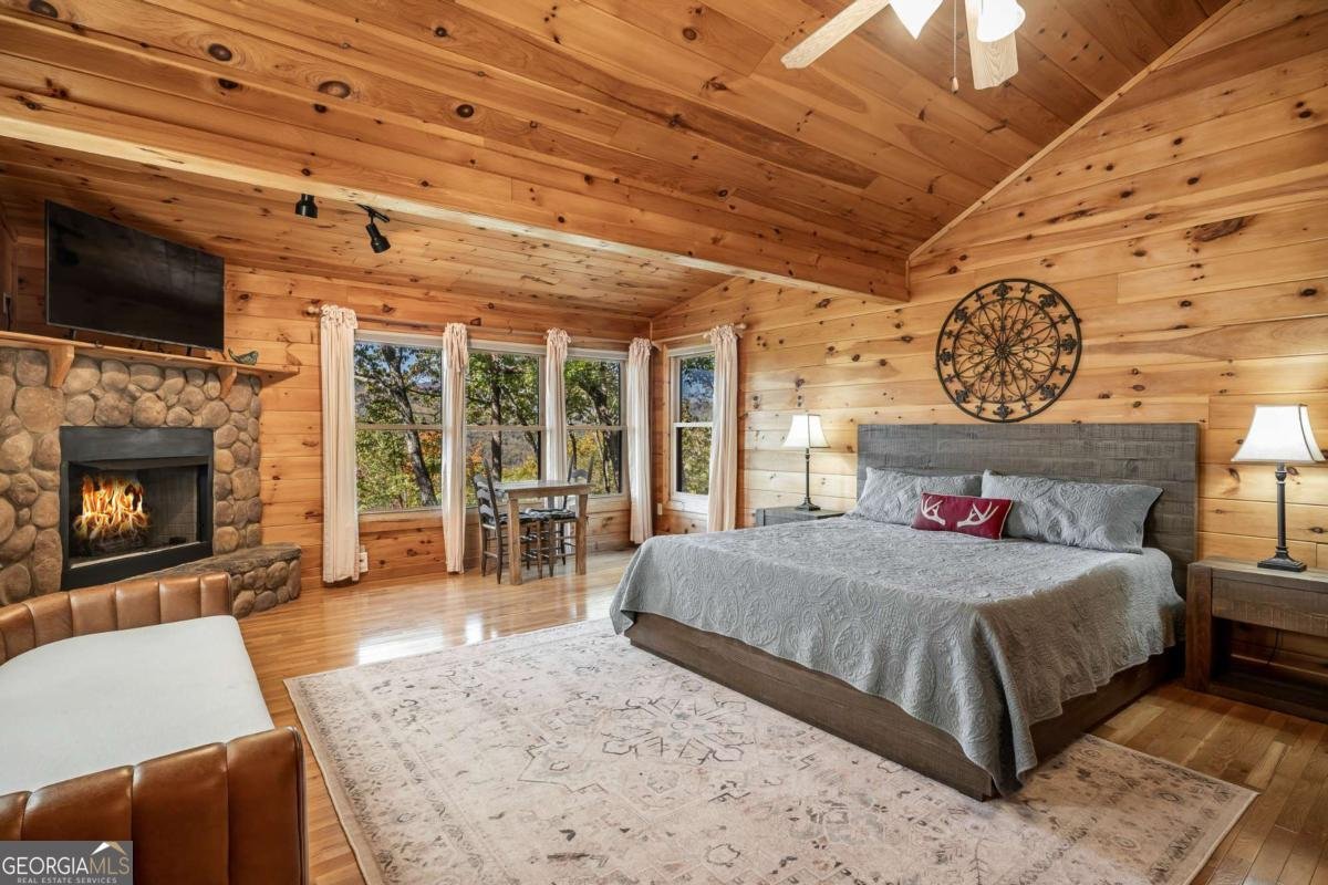 357 Skyline Drive Cherry Log - 19