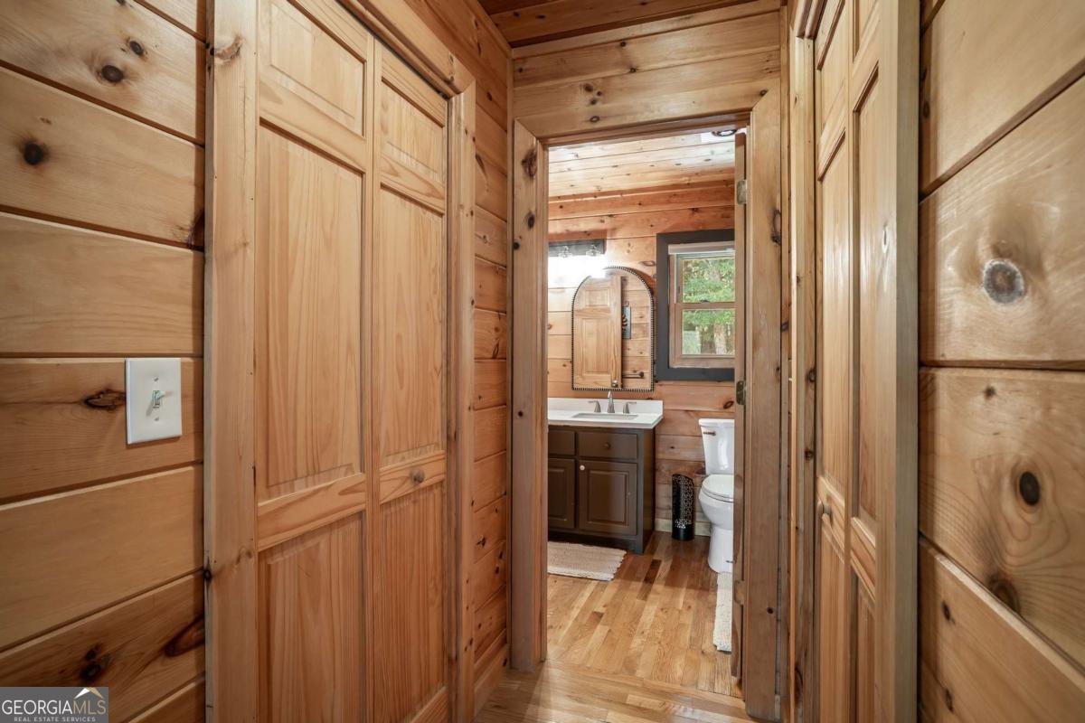 357 Skyline Drive Cherry Log - 21