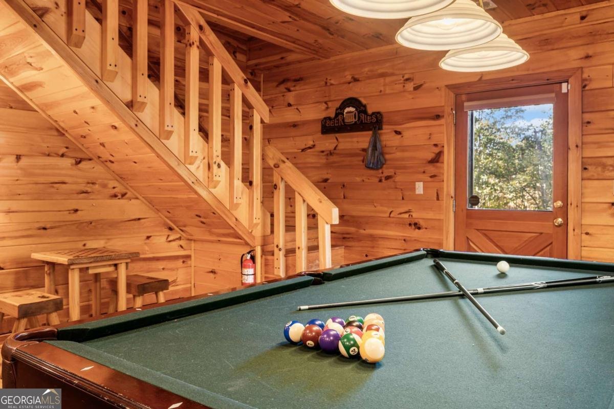 357 Skyline Drive Cherry Log - 24