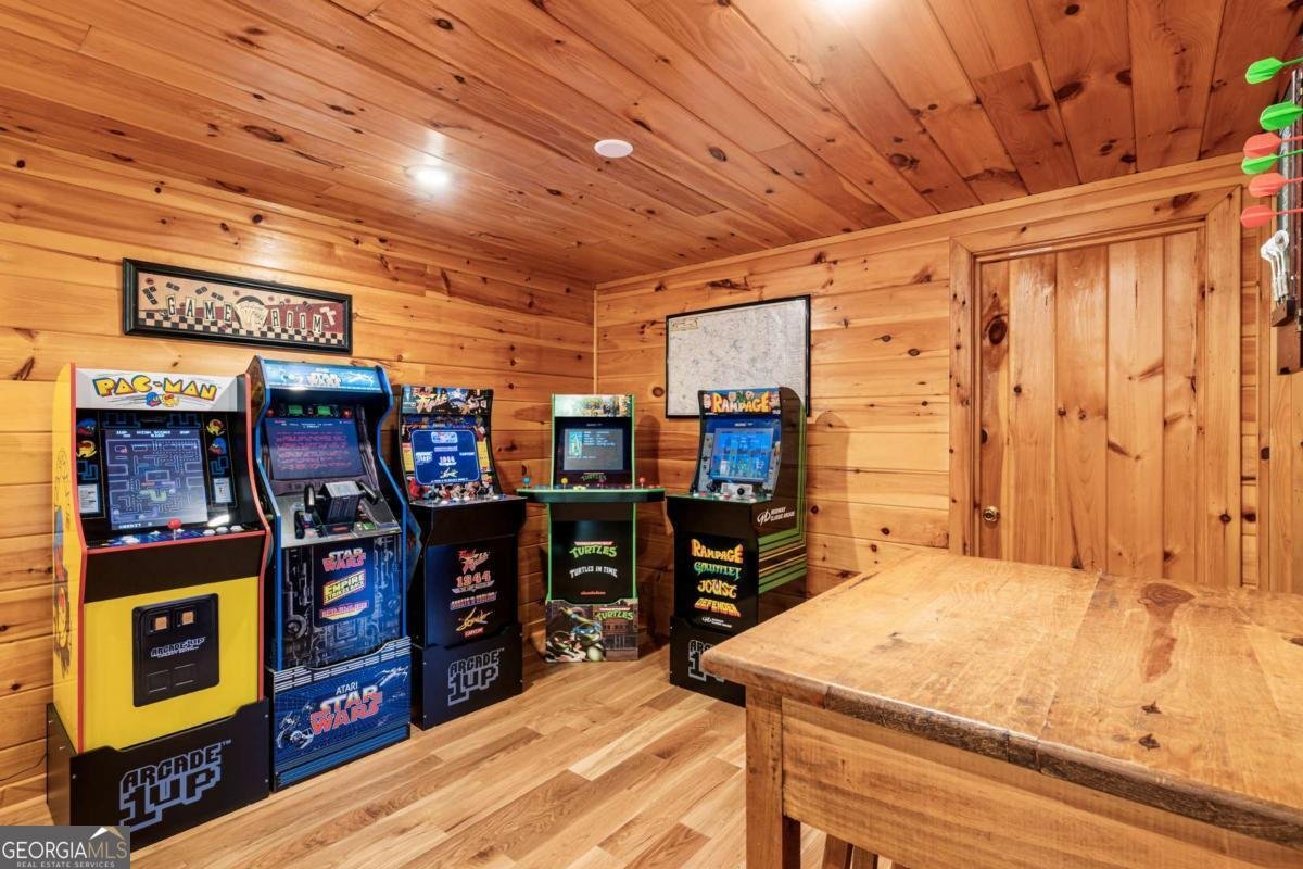 357 Skyline Drive Cherry Log - 28