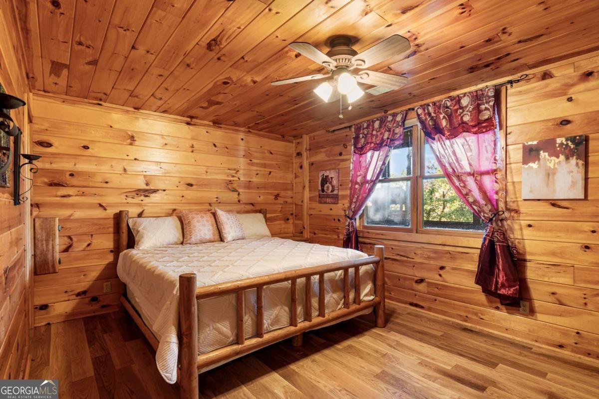 357 Skyline Drive Cherry Log - 29