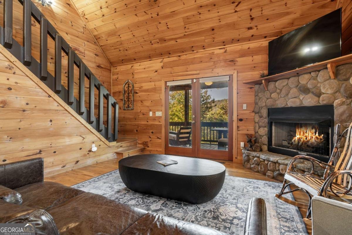 357 Skyline Drive Cherry Log - 3