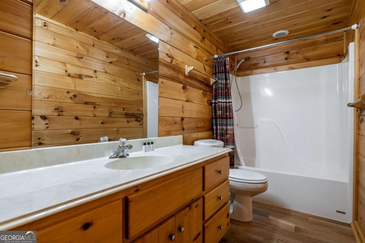 357 Skyline Drive Cherry Log - 31