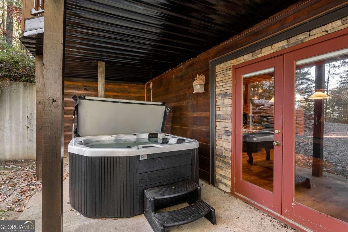 357 Skyline Drive Cherry Log - 33