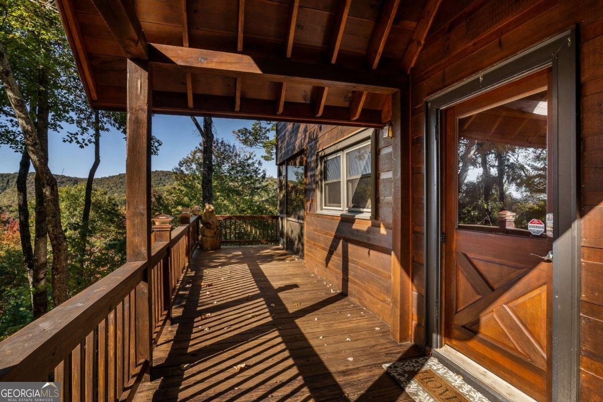 357 Skyline Drive Cherry Log - 38