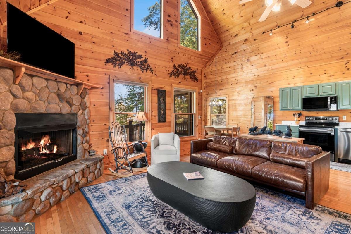 357 Skyline Drive Cherry Log - 4