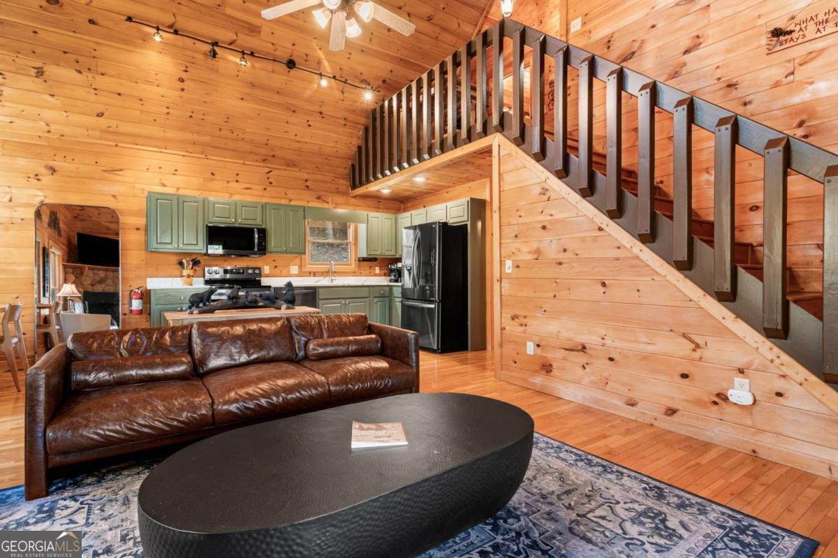 357 Skyline Drive Cherry Log - 5