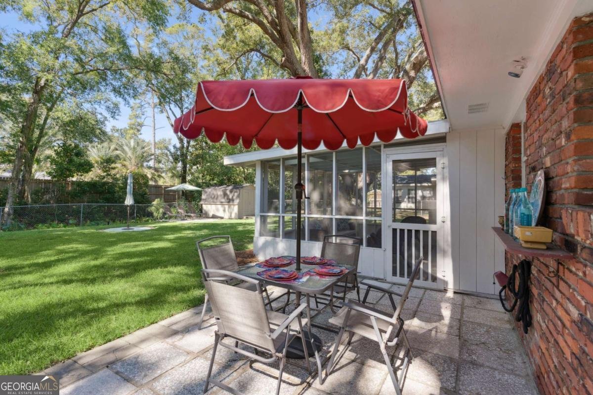 907 Mallery Street St. Simons - 2