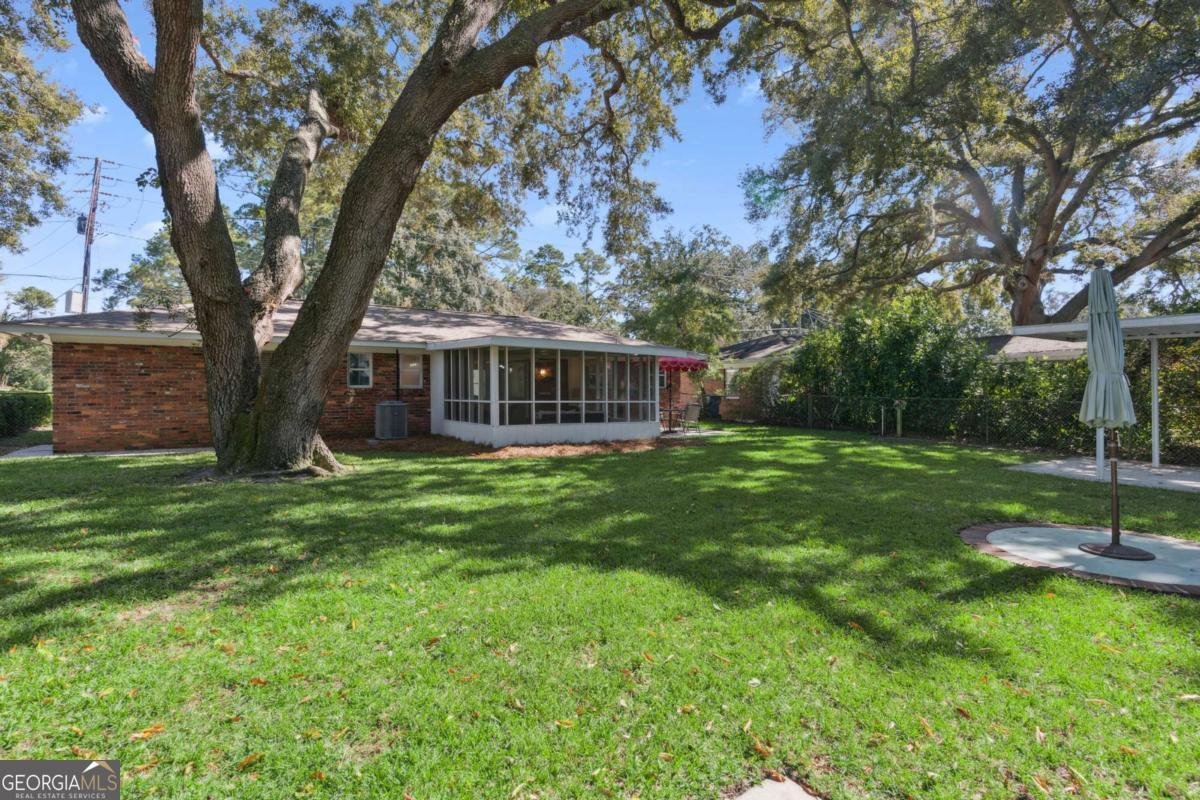 907 Mallery Street St. Simons - 6