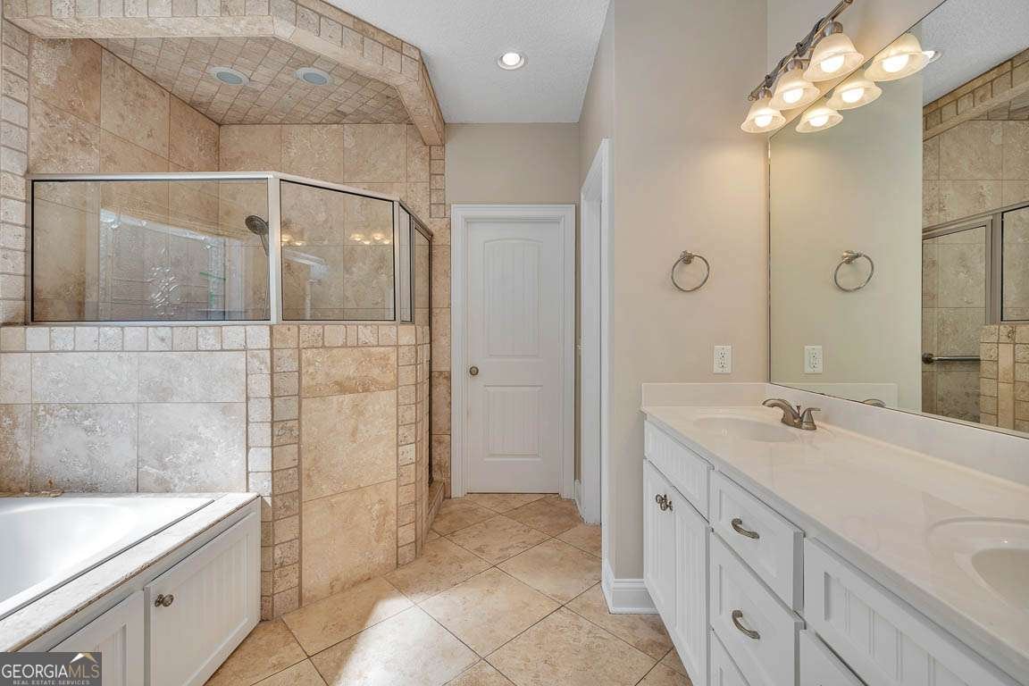 183 Lakes Drive Brunswick - 18